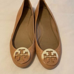 Women’s leather Tory Burch nude leather flats size 8.5